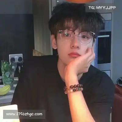 卫菡杉